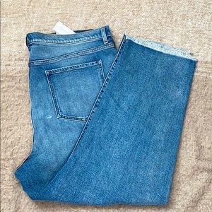 Women’s Banana Republic distressed bottom Jeans